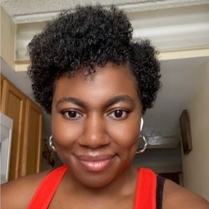 Meet your Posher, Kimberly